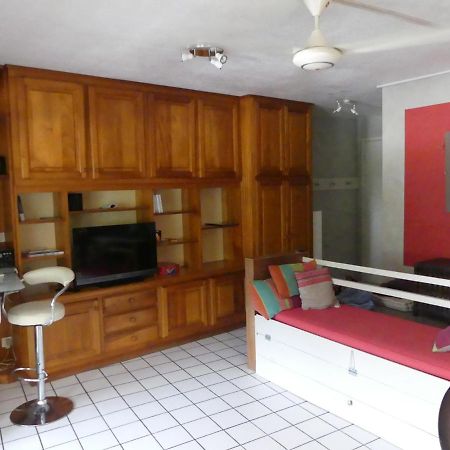 דירות פאפיט Un Pied-A-Terre Au Centre De Papeete מראה חיצוני תמונה